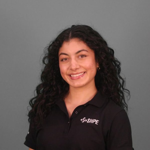 Valerie Camacho headshot